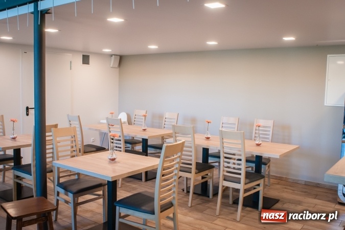 Zdjęcie w galerii na portalu naszraciborz.pl: Krewetka zaprasza do nowej smażalni – już dzisiaj otwarcie! wiadomości z regionu