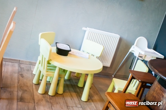 Zdjęcie w galerii na portalu naszraciborz.pl: Krewetka zaprasza do nowej smażalni – już dzisiaj otwarcie! wiadomości z regionu