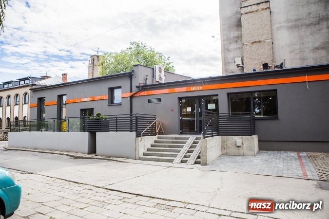 Zdjęcie w galerii na portalu naszraciborz.pl: Krewetka zaprasza do nowej smażalni – już dzisiaj otwarcie! wiadomości z regionu