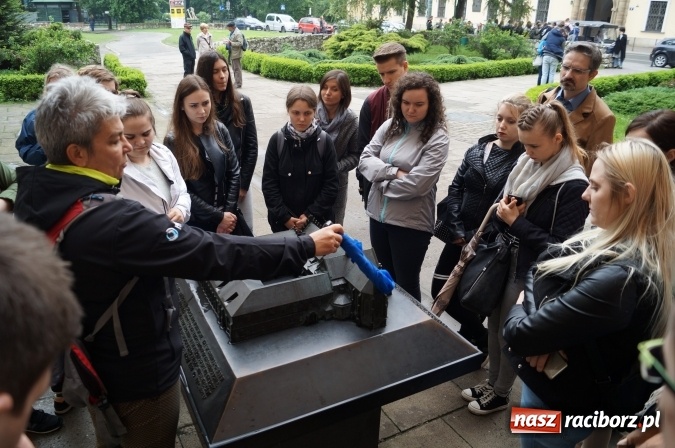 Zdjęcie w galerii na portalu naszraciborz.pl: Studenci architektury PWSZ na szlaku edukacyjnym w Krakowie  wiadomości z regionu