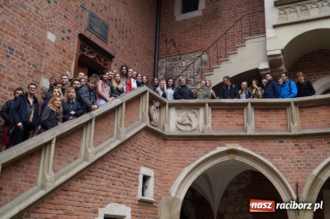 Zdjęcie w galerii na portalu naszraciborz.pl: Studenci architektury PWSZ na szlaku edukacyjnym w Krakowie  wiadomości z regionu