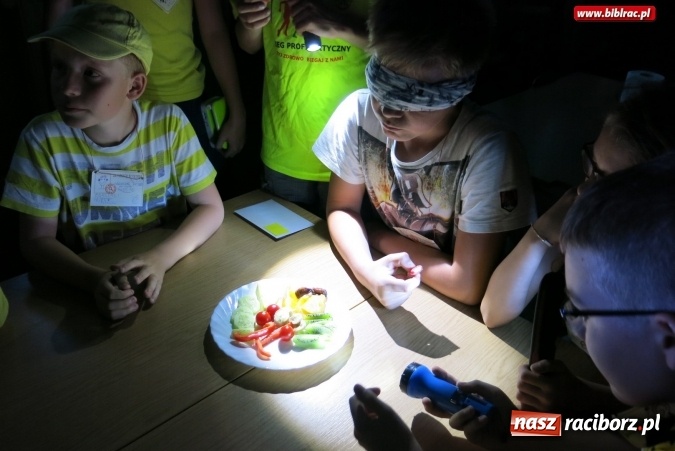 Zdjęcie w galerii na portalu naszraciborz.pl: Operacja Noc Detektywów w Studziennej  wiadomości z regionu