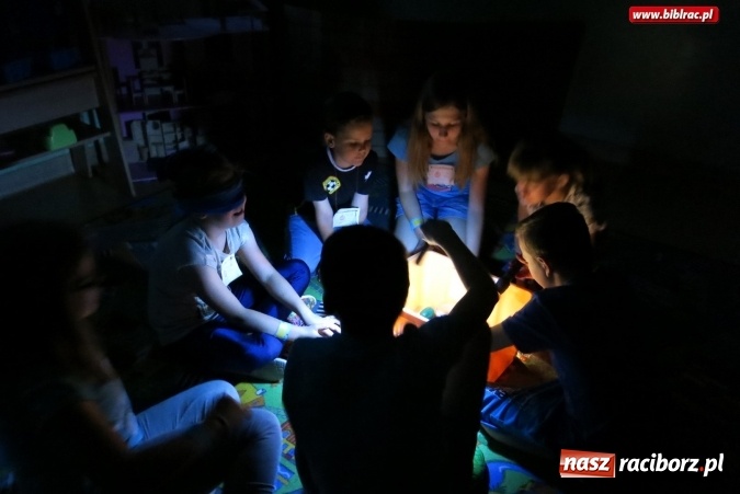 Zdjęcie w galerii na portalu naszraciborz.pl: Operacja Noc Detektywów w Studziennej  wiadomości z regionu