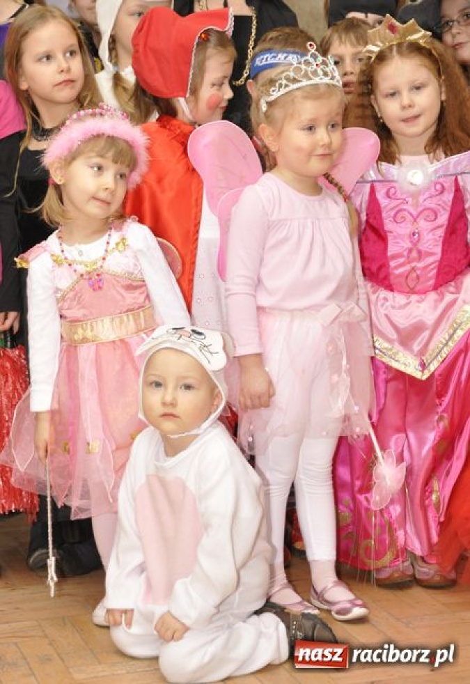 Zdjęcie w galerii na portalu naszraciborz.pl: Dziecięce ostatki z DFK wiadomości z regionu