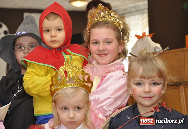 Zdjęcie w galerii na portalu naszraciborz.pl: Dziecięce ostatki z DFK wiadomości z regionu