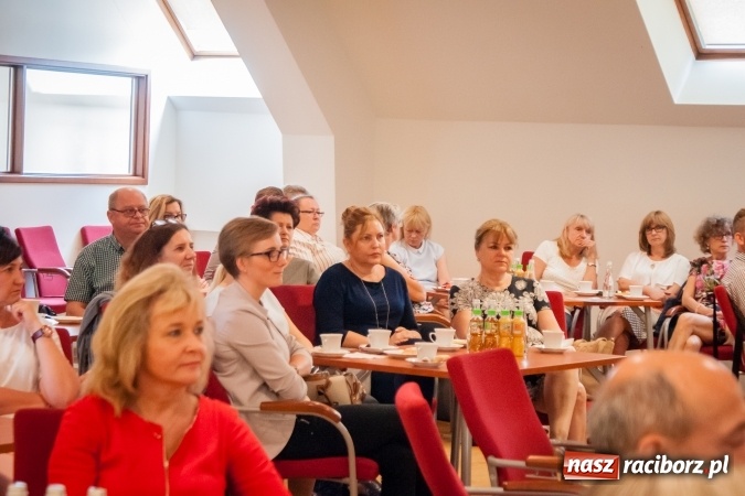 Zdjęcie w galerii na portalu naszraciborz.pl: Podsumowanie projektu Akademia umiejętności menedżerskich na Zamku Piastowskim w Raciborzu wiadomości z regionu