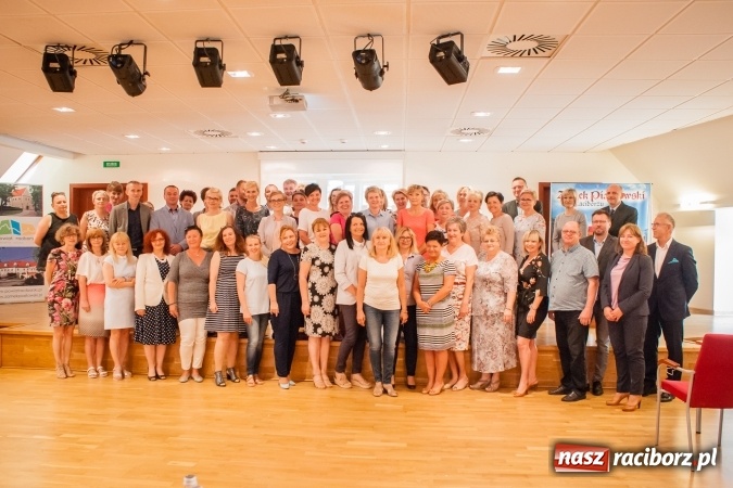 Zdjęcie w galerii na portalu naszraciborz.pl: Podsumowanie projektu Akademia umiejętności menedżerskich na Zamku Piastowskim w Raciborzu wiadomości z regionu