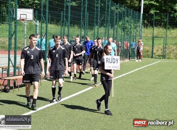 Zdjęcie w galerii na portalu naszraciborz.pl: Piłkarze MOW Rudy na podium V Mistrzostw Polski Ośrodków Wychowawczych wiadomości z regionu