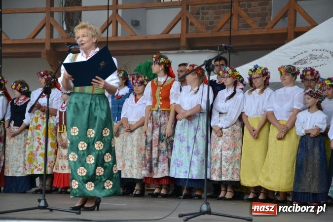 Zdjęcie w galerii na portalu naszraciborz.pl: XV Jubileuszowa Biesiada Śląska Szkół Specjalnych Bajtel Gala za nami  wiadomości z regionu