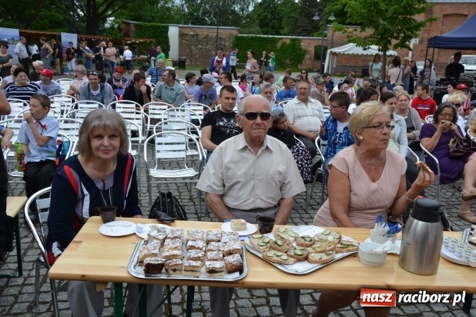 Zdjęcie w galerii na portalu naszraciborz.pl: XV Jubileuszowa Biesiada Śląska Szkół Specjalnych Bajtel Gala za nami  wiadomości z regionu