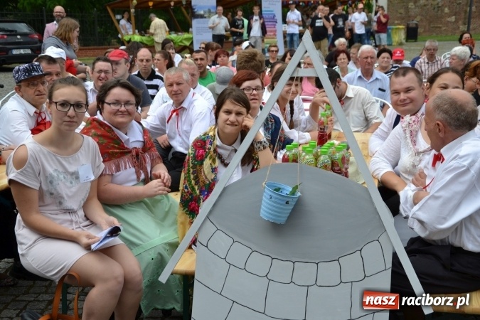Zdjęcie w galerii na portalu naszraciborz.pl: XV Jubileuszowa Biesiada Śląska Szkół Specjalnych Bajtel Gala za nami  wiadomości z regionu