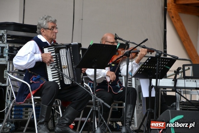 Zdjęcie w galerii na portalu naszraciborz.pl: XV Jubileuszowa Biesiada Śląska Szkół Specjalnych Bajtel Gala za nami  wiadomości z regionu