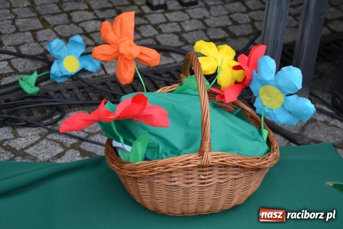 Zdjęcie w galerii na portalu naszraciborz.pl: XV Jubileuszowa Biesiada Śląska Szkół Specjalnych Bajtel Gala za nami  wiadomości z regionu