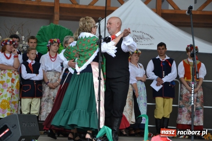 Zdjęcie w galerii na portalu naszraciborz.pl: XV Jubileuszowa Biesiada Śląska Szkół Specjalnych Bajtel Gala za nami  wiadomości z regionu