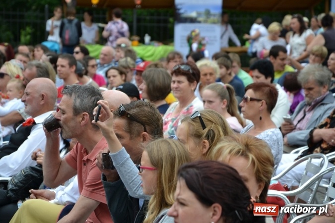 Zdjęcie w galerii na portalu naszraciborz.pl: XV Jubileuszowa Biesiada Śląska Szkół Specjalnych Bajtel Gala za nami  wiadomości z regionu