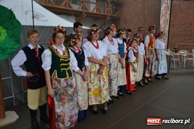 Zdjęcie w galerii na portalu naszraciborz.pl: XV Jubileuszowa Biesiada Śląska Szkół Specjalnych Bajtel Gala za nami  wiadomości z regionu