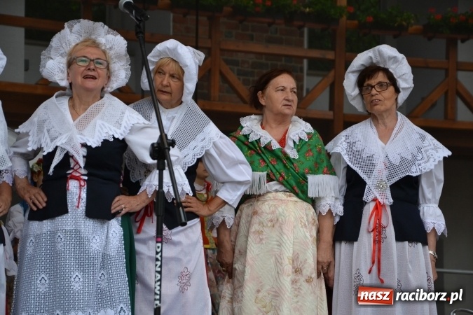 Zdjęcie w galerii na portalu naszraciborz.pl: XV Jubileuszowa Biesiada Śląska Szkół Specjalnych Bajtel Gala za nami  wiadomości z regionu