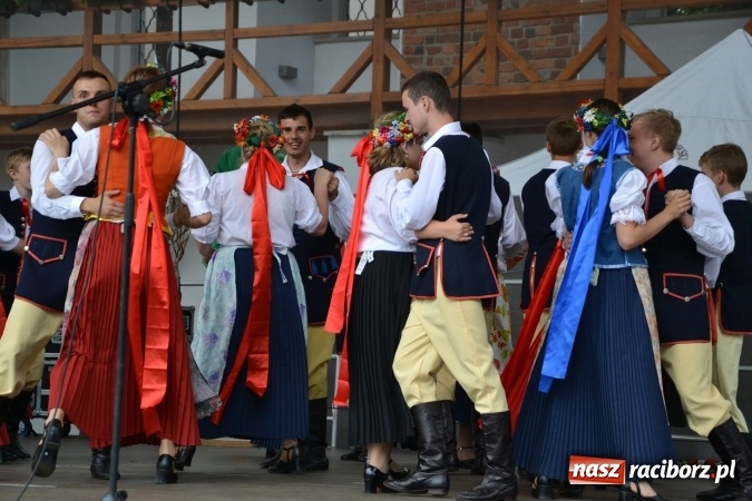 Zdjęcie w galerii na portalu naszraciborz.pl: XV Jubileuszowa Biesiada Śląska Szkół Specjalnych Bajtel Gala za nami  wiadomości z regionu