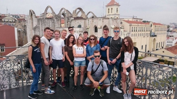 Zdjęcie w galerii na portalu naszraciborz.pl: Technicy budownictwa i architektury krajobrazu organizatorami Dnia Polskiego w Lizbonie wiadomości z regionu