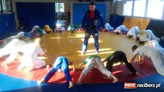 Zdjęcie w galerii na portalu naszraciborz.pl: Wspólny trening Łamatorów i Spartan  wiadomości z regionu