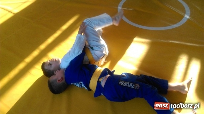 Zdjęcie w galerii na portalu naszraciborz.pl: Wspólny trening Łamatorów i Spartan  wiadomości z regionu