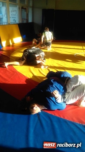 Zdjęcie w galerii na portalu naszraciborz.pl: Wspólny trening Łamatorów i Spartan  wiadomości z regionu