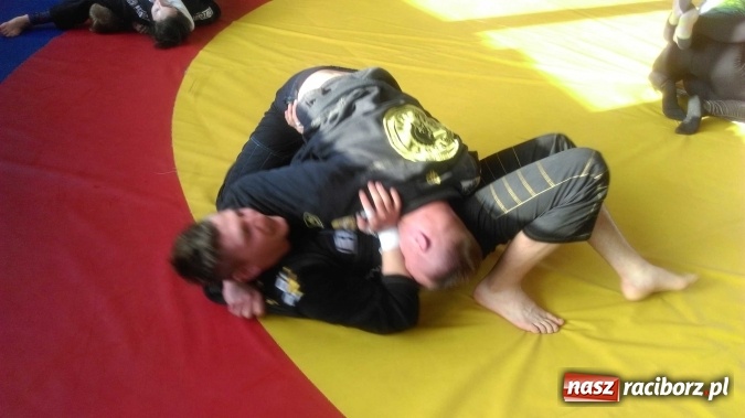 Zdjęcie w galerii na portalu naszraciborz.pl: Wspólny trening Łamatorów i Spartan  wiadomości z regionu