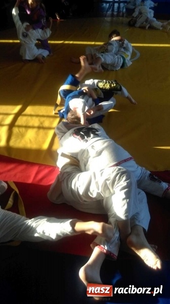 Zdjęcie w galerii na portalu naszraciborz.pl: Wspólny trening Łamatorów i Spartan  wiadomości z regionu