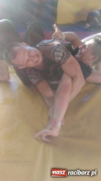 Zdjęcie w galerii na portalu naszraciborz.pl: Wspólny trening Łamatorów i Spartan  wiadomości z regionu