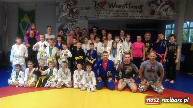 Zdjęcie w galerii na portalu naszraciborz.pl: Wspólny trening Łamatorów i Spartan  wiadomości z regionu