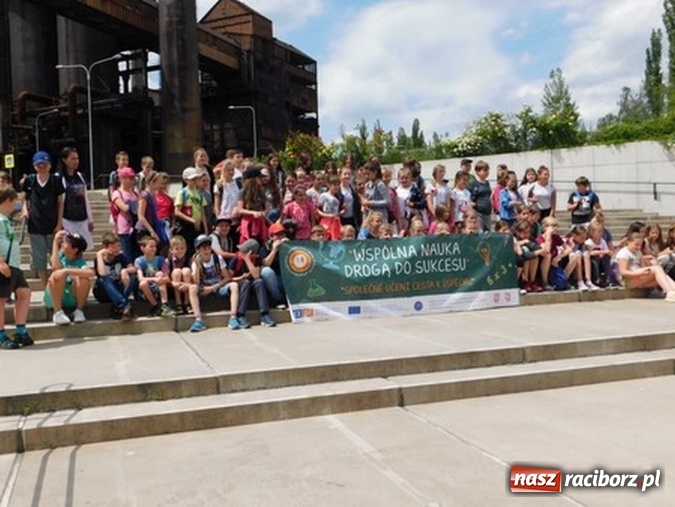 Zdjęcie w galerii na portalu naszraciborz.pl: Odkrywcy z SP 1 w świecie wynalazków wiadomości z regionu