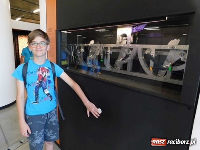 Zdjęcie w galerii na portalu naszraciborz.pl: Odkrywcy z SP 1 w świecie wynalazków wiadomości z regionu