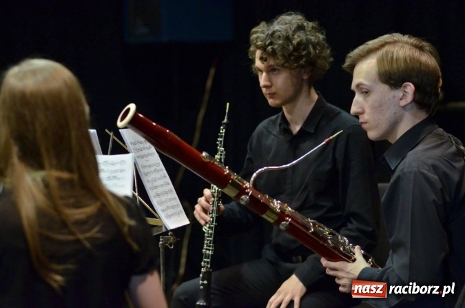 Zdjęcie w galerii na portalu naszraciborz.pl: W Raciborskim Centrum Kultury podsumowano cykl koncertów umuzykalniających dla dzieci wiadomości z regionu