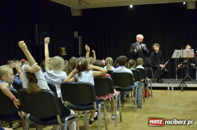 Zdjęcie w galerii na portalu naszraciborz.pl: W Raciborskim Centrum Kultury podsumowano cykl koncertów umuzykalniających dla dzieci wiadomości z regionu