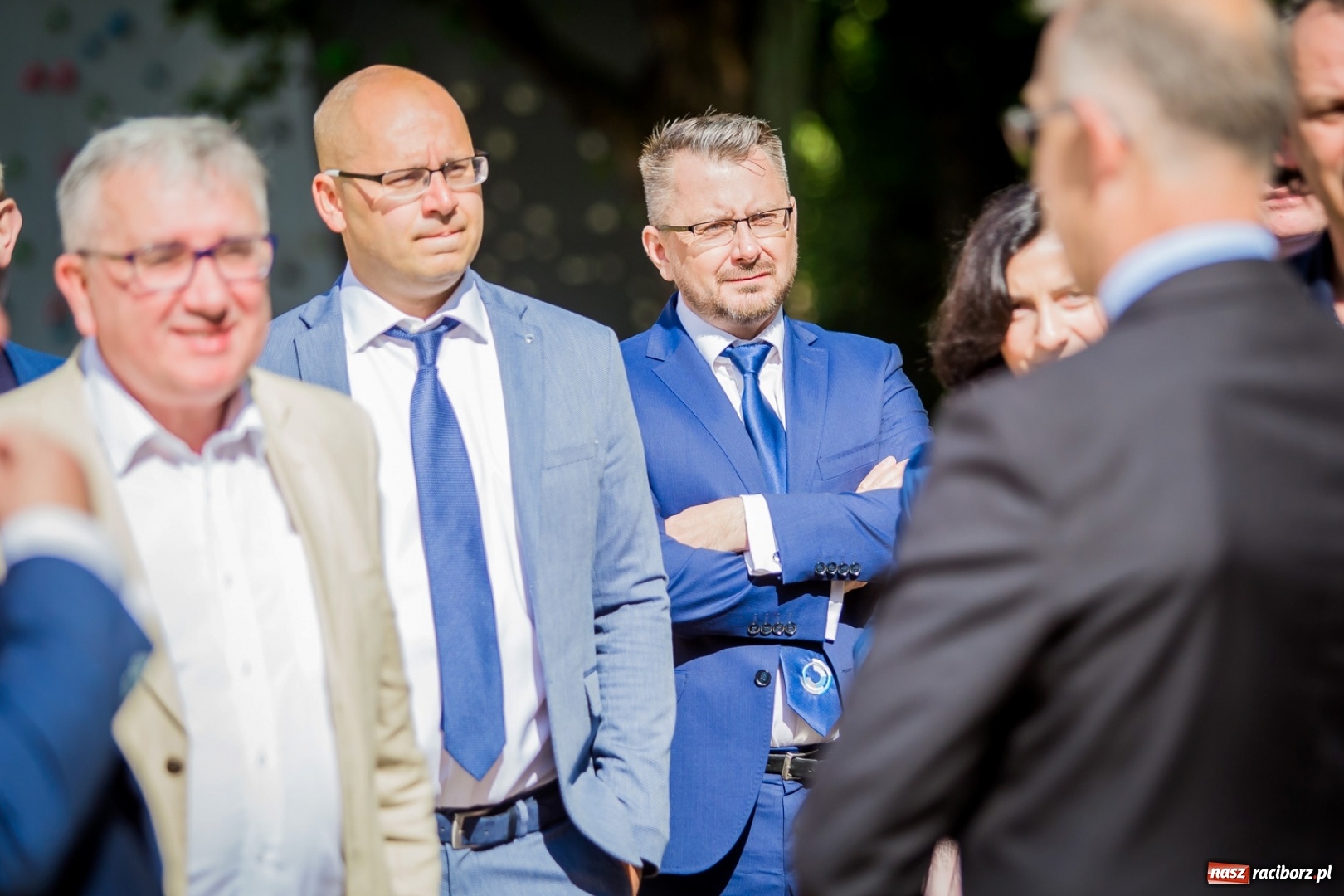 Zdjęcie w galerii na portalu naszraciborz.pl: Kryte lodowisko w Raciborzu coraz bliżej. Posłowie wizytowali nasze obiekty sportowe wiadomości z regionu