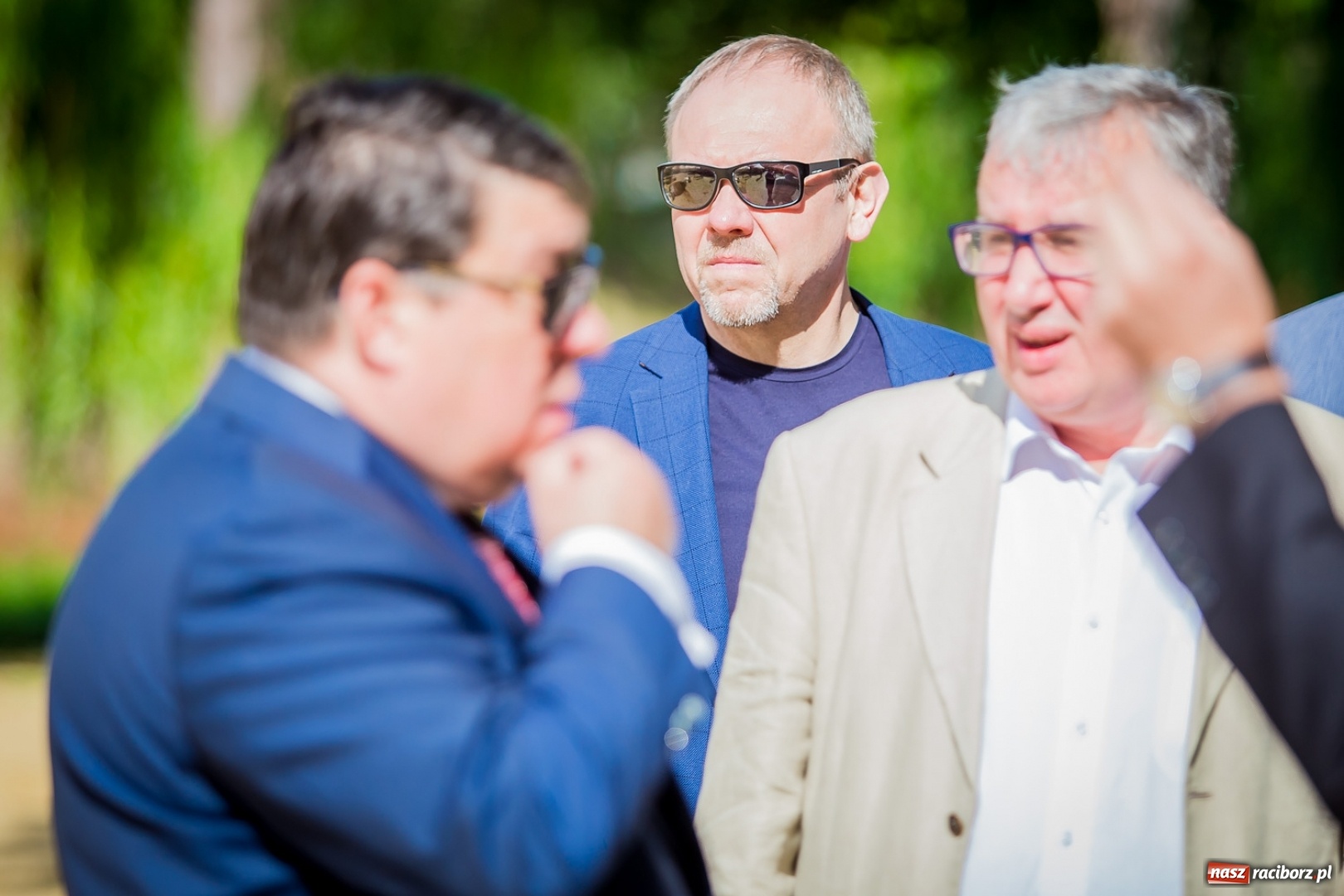 Zdjęcie w galerii na portalu naszraciborz.pl: Kryte lodowisko w Raciborzu coraz bliżej. Posłowie wizytowali nasze obiekty sportowe wiadomości z regionu