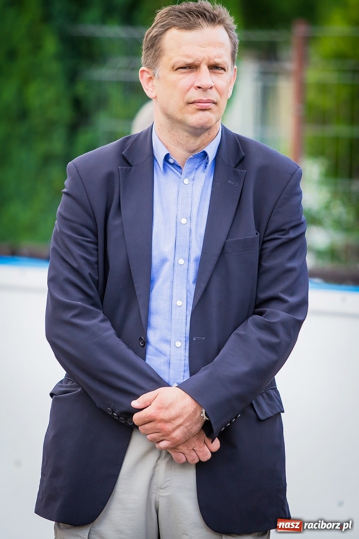 Zdjęcie w galerii na portalu naszraciborz.pl: Kryte lodowisko w Raciborzu coraz bliżej. Posłowie wizytowali nasze obiekty sportowe wiadomości z regionu