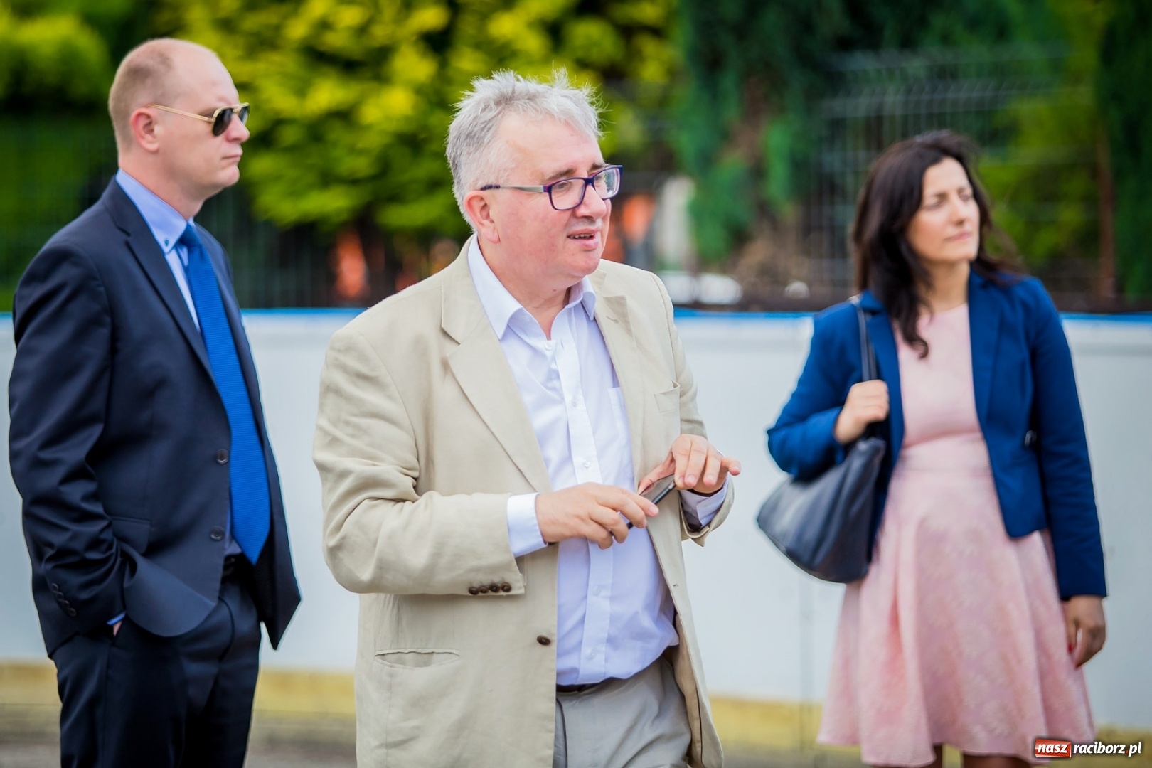 Zdjęcie w galerii na portalu naszraciborz.pl: Kryte lodowisko w Raciborzu coraz bliżej. Posłowie wizytowali nasze obiekty sportowe wiadomości z regionu