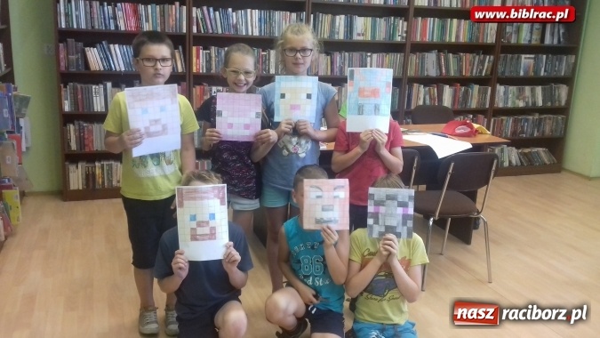 Zdjęcie w galerii na portalu naszraciborz.pl: Warsztaty na 5 - Minecraftowe obrazki w raciborskiej bibliotece  wiadomości z regionu