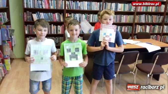 Zdjęcie w galerii na portalu naszraciborz.pl: Warsztaty na 5 - Minecraftowe obrazki w raciborskiej bibliotece  wiadomości z regionu