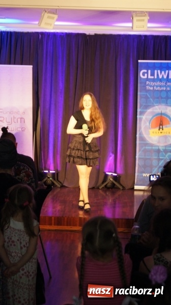 Zdjęcie w galerii na portalu naszraciborz.pl: Sukces wychowanki MOKSiR na festiwalu w Gliwicach  wiadomości z regionu