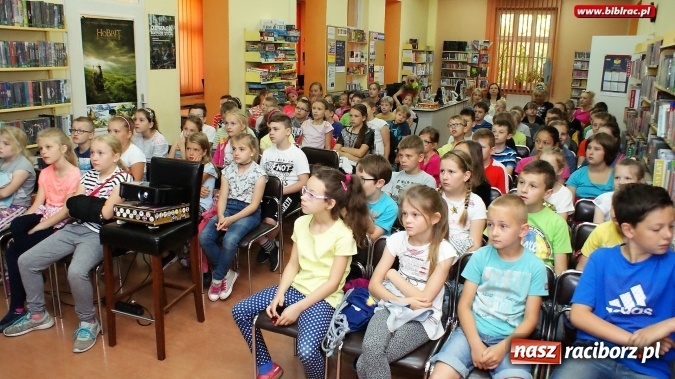 Zdjęcie w galerii na portalu naszraciborz.pl: Finał innowacyjnego programu edukacyjnego Aflatoun w raciborskiej bibliotece  wiadomości z regionu