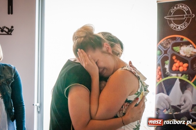 Zdjęcie w galerii na portalu naszraciborz.pl: Pierwszy projekt metamorfoz Dymel Culinary Studio – Catering Dietetyczny i Brooklyn Gym dobiegł końca. Zobacz, jak zmieniła się uczestniczka programu!  wiadomości z regionu