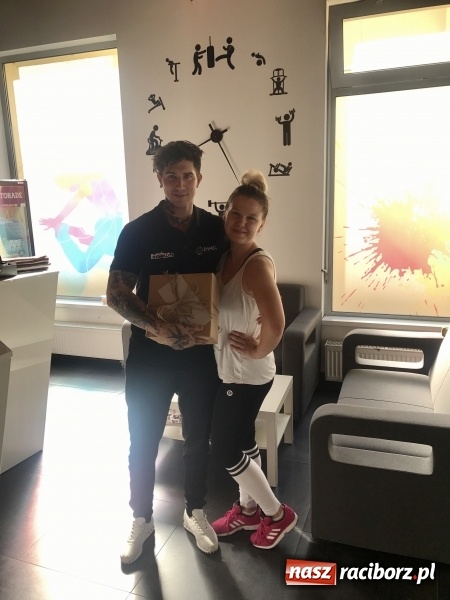 Zdjęcie w galerii na portalu naszraciborz.pl: Pierwszy projekt metamorfoz Dymel Culinary Studio – Catering Dietetyczny i Brooklyn Gym dobiegł końca. Zobacz, jak zmieniła się uczestniczka programu!  wiadomości z regionu