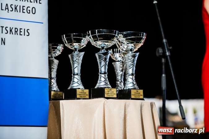 Zdjęcie w galerii na portalu naszraciborz.pl: W Strzesze odbyła się uroczysta gala wręczenia nagród dla laureatów olimpiad i konkursów języka niemieckiego wiadomości z regionu
