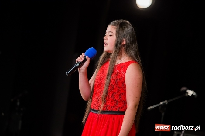 Zdjęcie w galerii na portalu naszraciborz.pl: W Strzesze odbyła się uroczysta gala wręczenia nagród dla laureatów olimpiad i konkursów języka niemieckiego wiadomości z regionu