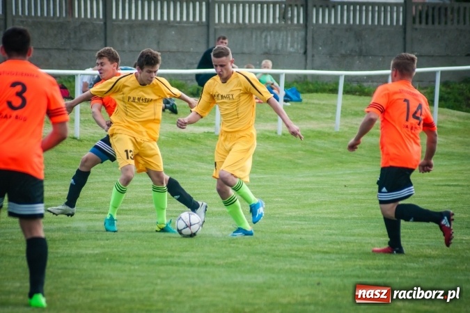 Zdjęcie w galerii na portalu naszraciborz.pl: Wojciech Pytlik naprawił swój błąd. Remis w meczu Studziennej z Chałupkami wiadomości z regionu