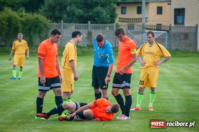 Zdjęcie w galerii na portalu naszraciborz.pl: Wojciech Pytlik naprawił swój błąd. Remis w meczu Studziennej z Chałupkami wiadomości z regionu