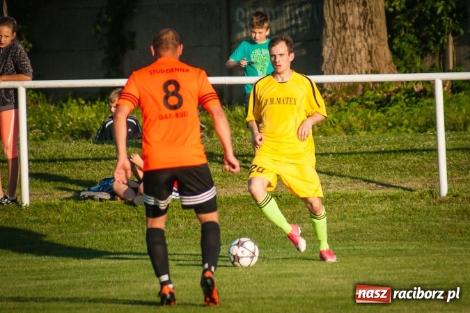 Zdjęcie w galerii na portalu naszraciborz.pl: Wojciech Pytlik naprawił swój błąd. Remis w meczu Studziennej z Chałupkami wiadomości z regionu