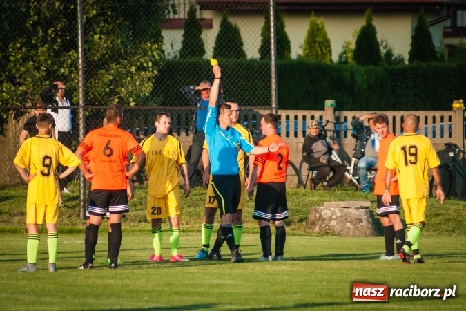 Zdjęcie w galerii na portalu naszraciborz.pl: Wojciech Pytlik naprawił swój błąd. Remis w meczu Studziennej z Chałupkami wiadomości z regionu